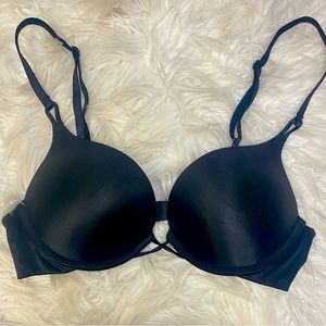 34A Victoria Secret Bombshell